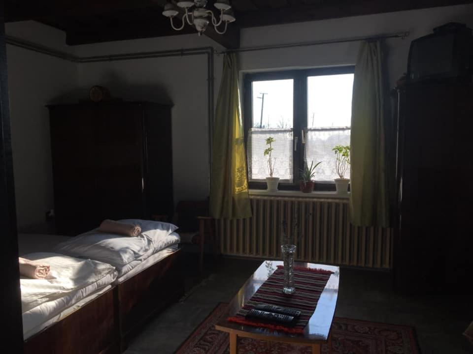 Oncsa Vendeghaz Hotel Gyongyos Luaran gambar