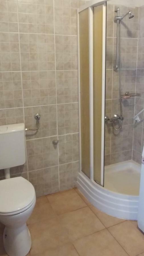 Oncsa Vendeghaz Hotel Gyongyos Luaran gambar